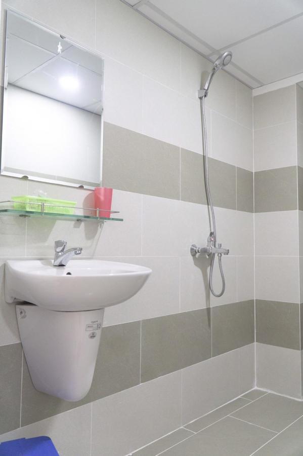 Khách sạn Khach San Dai An Binh Tan 2*